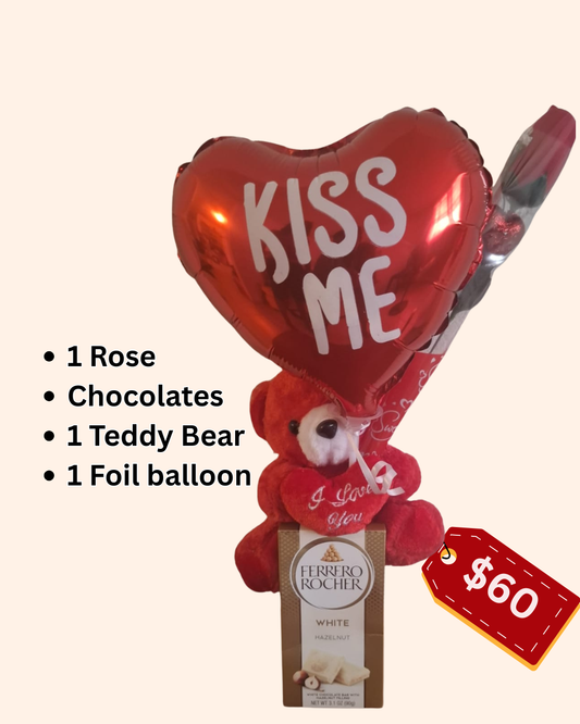 Valentines Kiss Me Bear Set